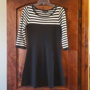 Black and white sweater dress EUC! SIZE MEDIUM.